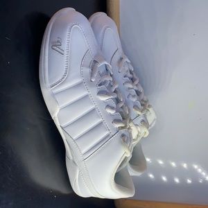 Varsity Varsity White Cheer Shoes